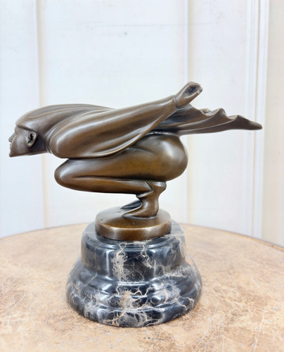 Bronze statue raging jester - statue,